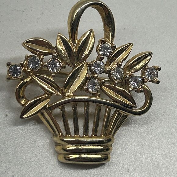 Vintage Gold Tone Flower Basket Brooch With Rhinestones - Picture 3 of 5